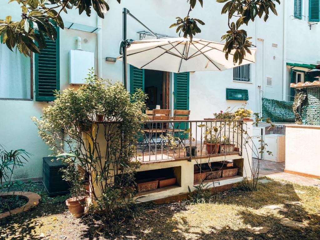 Il Nespolo By Monteverdi Apartments Флоренція Екстер'єр фото